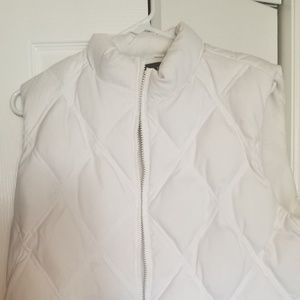 Snow White Gap Puffer Vest